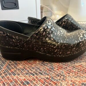 Dansko size 36